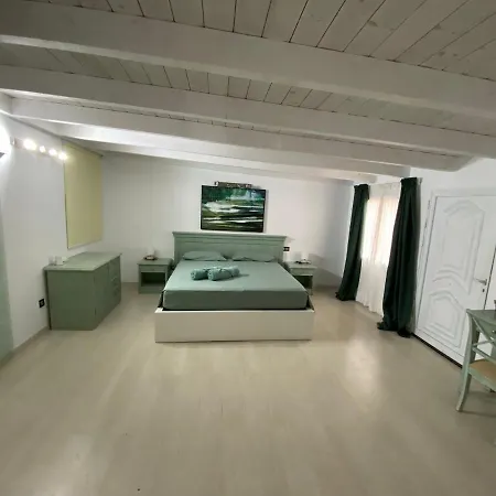 Bungalow With Private Terrace, New Apartman *